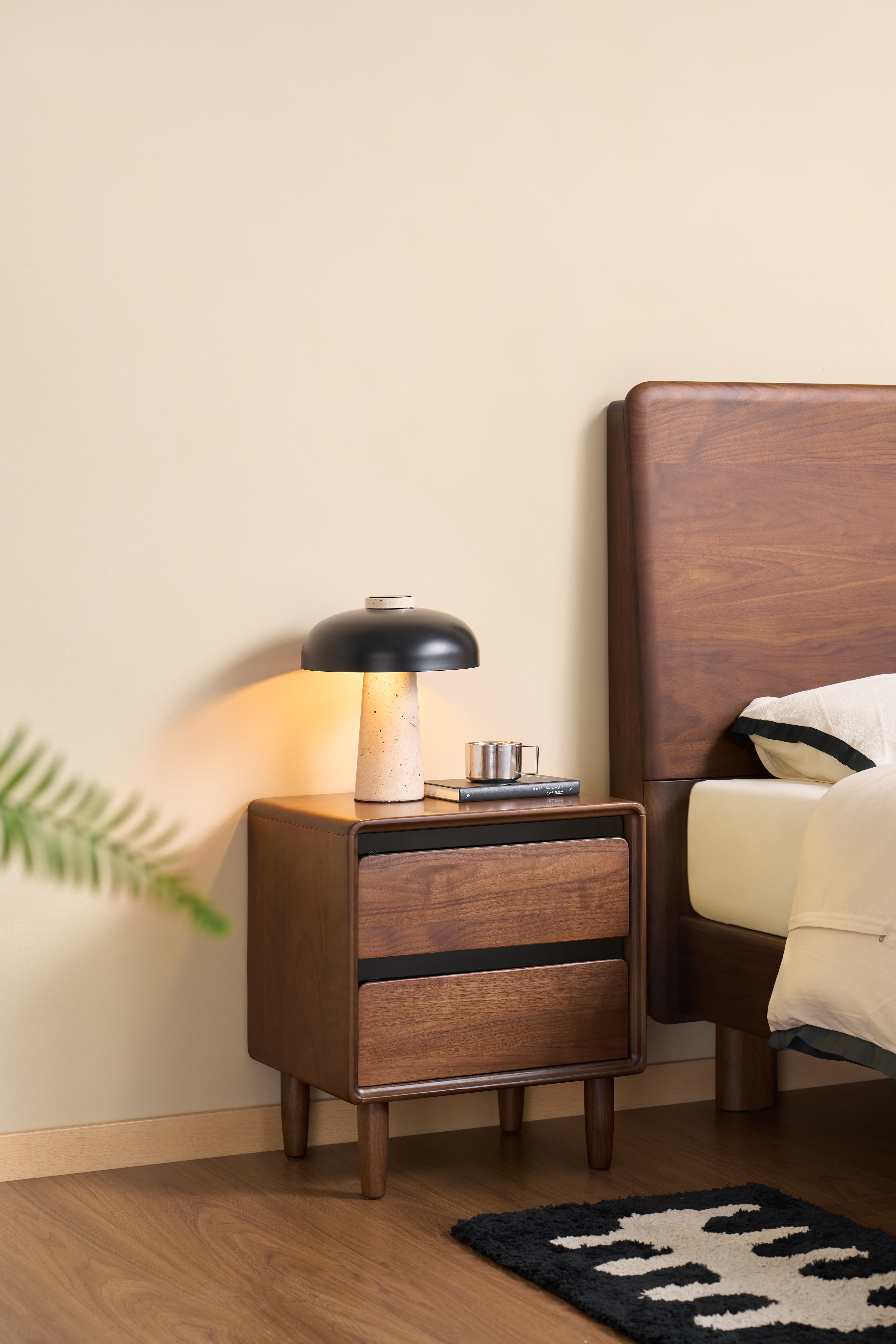 Nagare nightstand